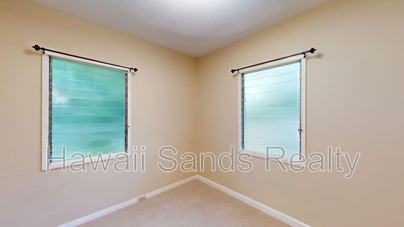 Honolulu House: 908 Kinau Street