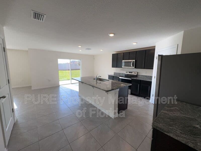 Ocala House: 5527 SW 43rd Ct