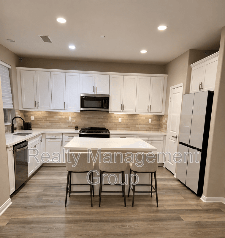 Santee House: 8610 Chaparral Way