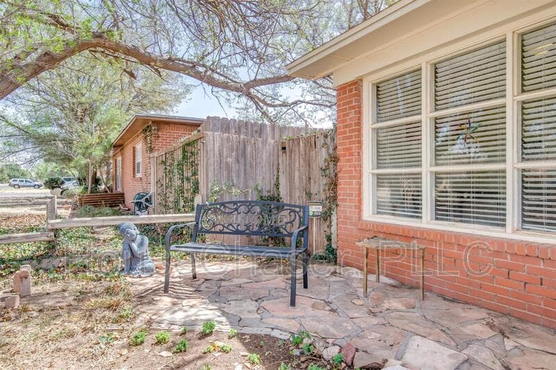 Lubbock House: 4303 45th Street