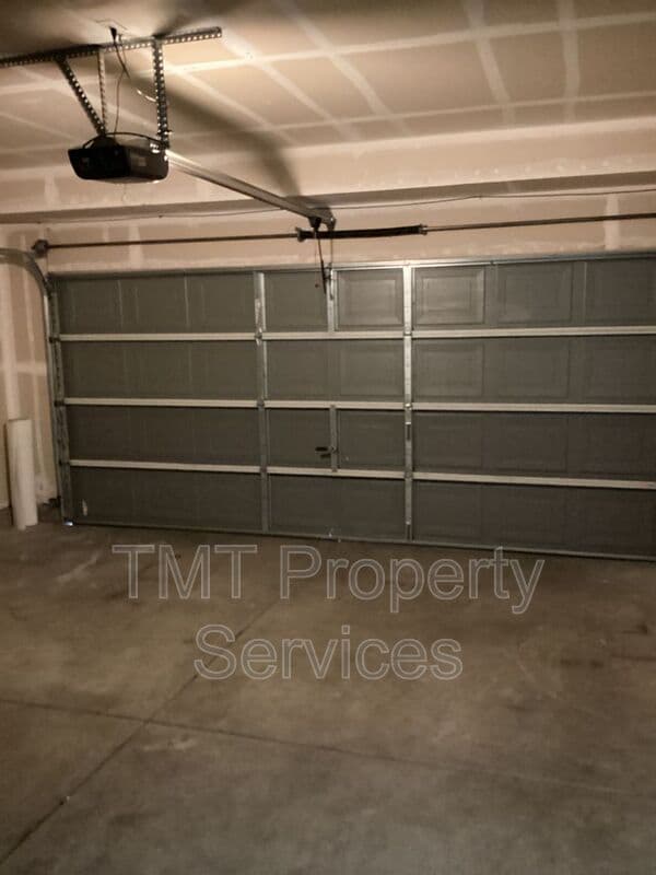 Elk Grove House: 10012 Mosaic Way