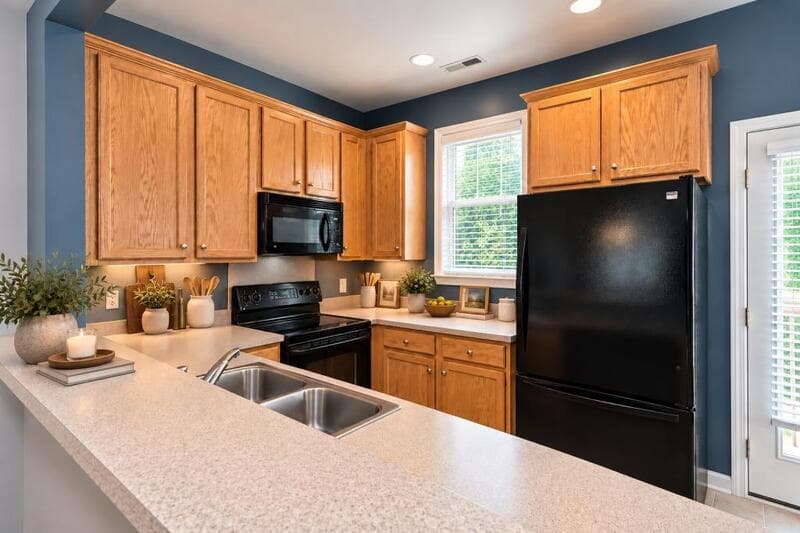 Charlotte Townhome: 10350 McGoogan Ln