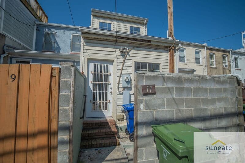 Baltimore Townhome: 11 N Streeper St