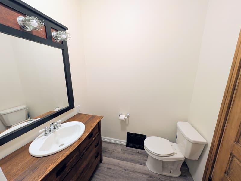 Oskaloosa House: 1015 A Avenue East