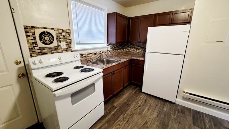 Richmond Condo: 2603 5th Ave