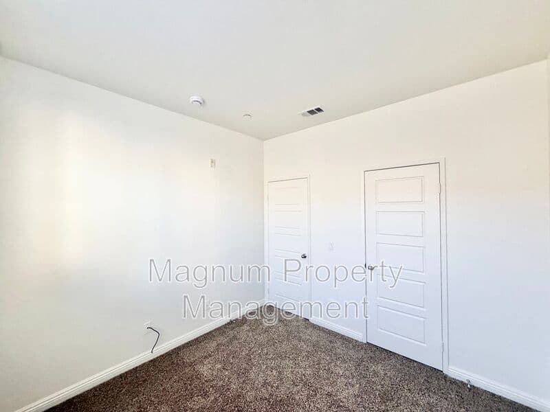 Temecula House: 28075 Calle Bonita