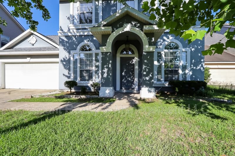 Jacksonville House: 8391 Candlewood Cove Trail