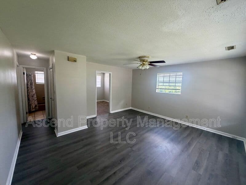 McDonald Condo: 582 Withrow Rd