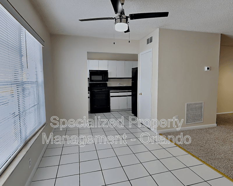 Kissimmee Townhome: 1717 Michigan Ave