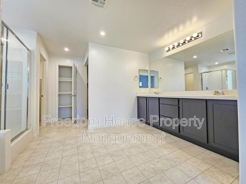 Pahrump House: 3821 East Weld Avenue