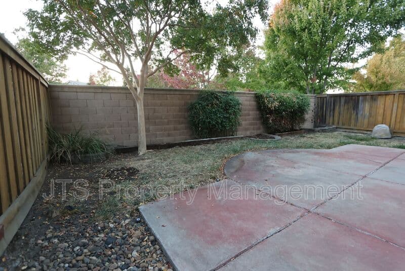 West Sacramento House: 4046 Martis Street