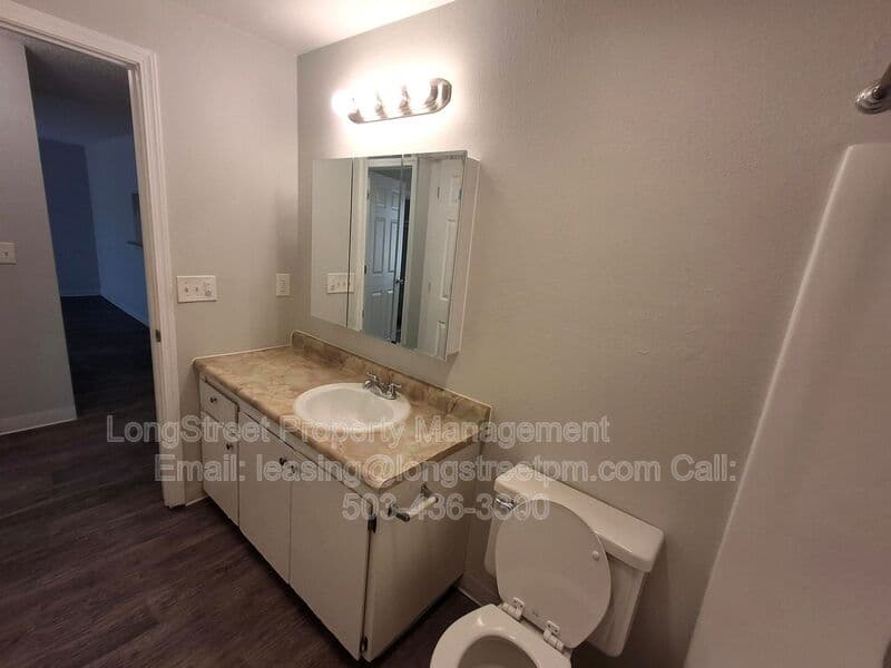 Tigard Condo: 11359 SW Greenburg Rd