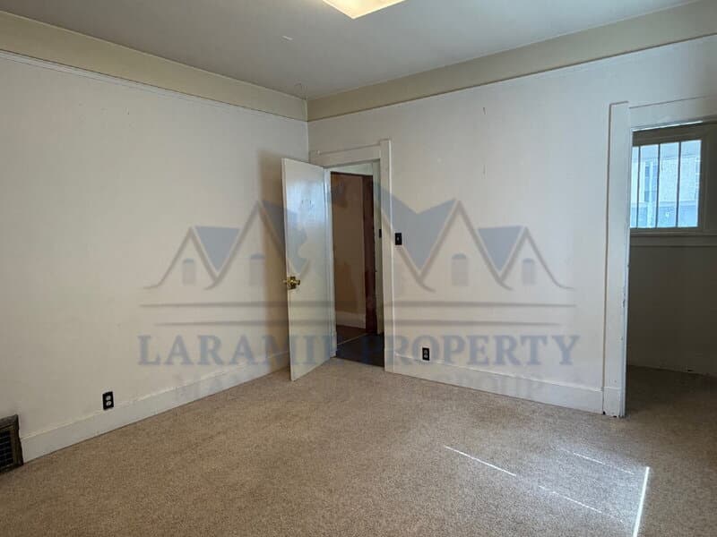 Laramie Condo: 1526 Grand Avenue