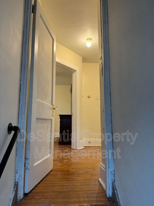 Pittsburgh Condo: 2450 Starkamp Street