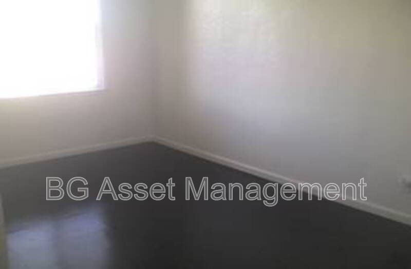 Richmond Condo: 1407 Visalia Avenue