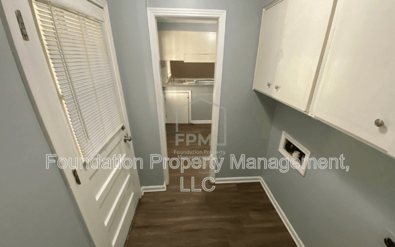 Memphis House: 3083 Dothan Street