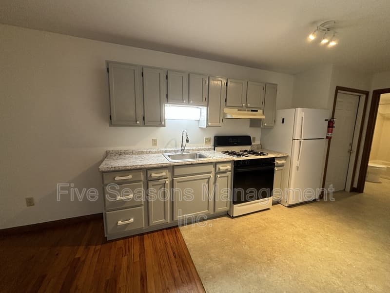 Burlington Condo: 358-360 North Winooski Avenue - 1
