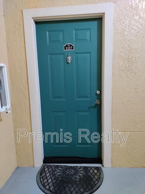 Clearwater Condo: 2747 Via Capri