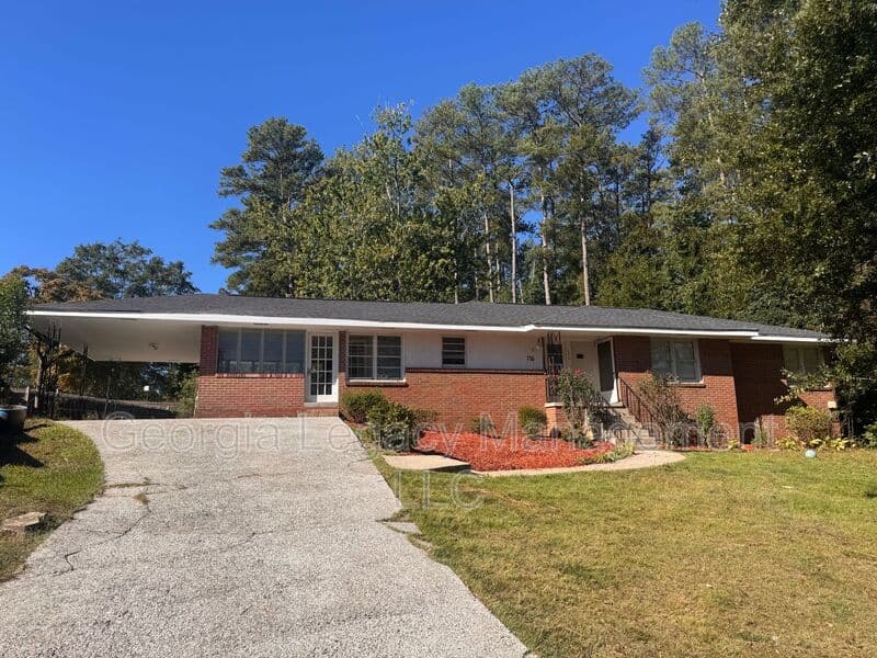 Toccoa House: 116 Seminole Drive