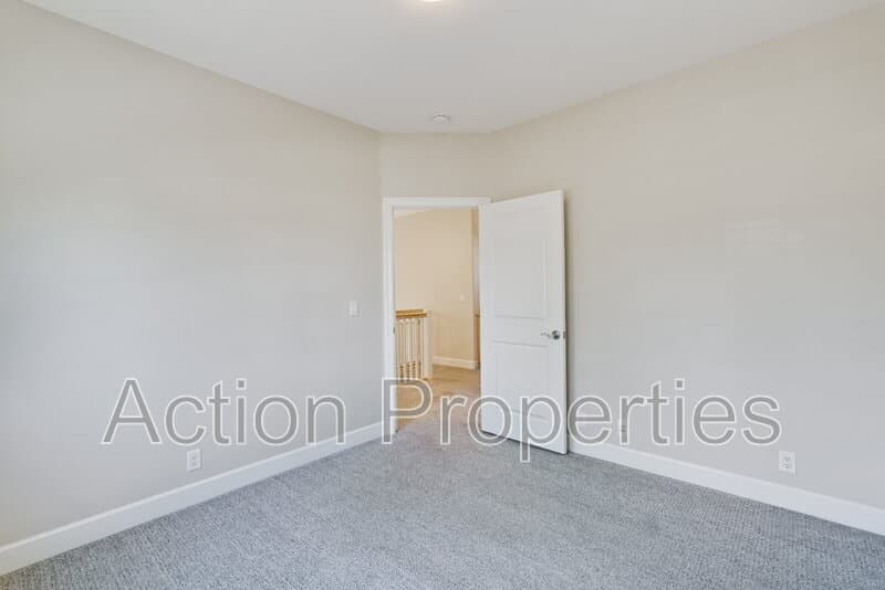 San Jose House: 1182 Curtiss Avenue