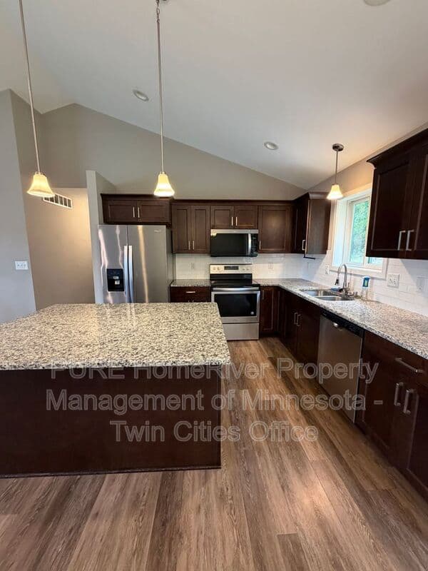 Rochester House: 3453 Ridgeline Dr SE