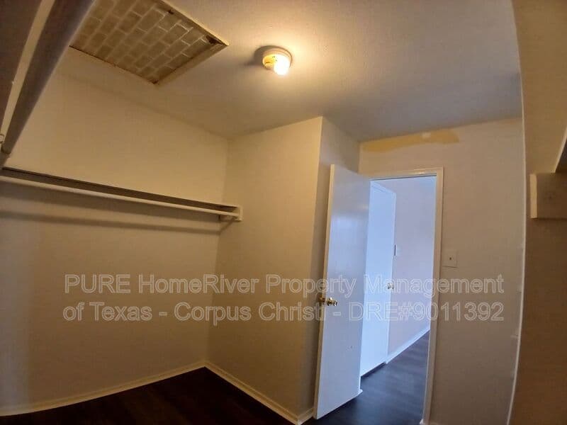 Corpus Christi Townhome: 4401 River Valley Dr