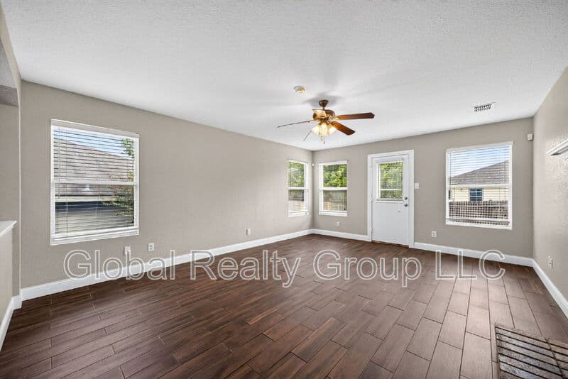 Cibolo House: 117 Creek Run