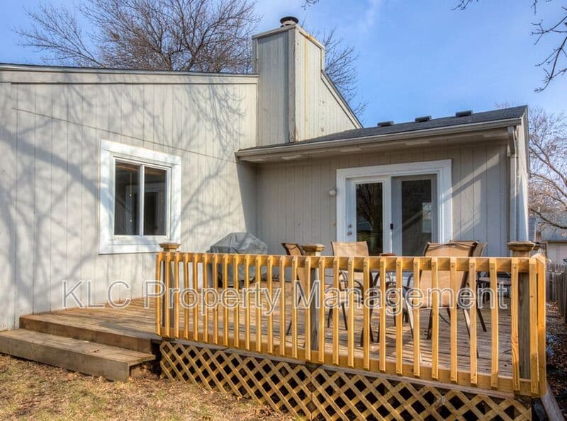 Urbandale House: 8302 Twana Drive