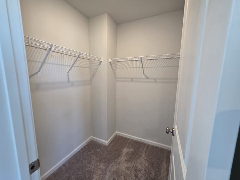 Youngsville House: 9 Silverbell Court