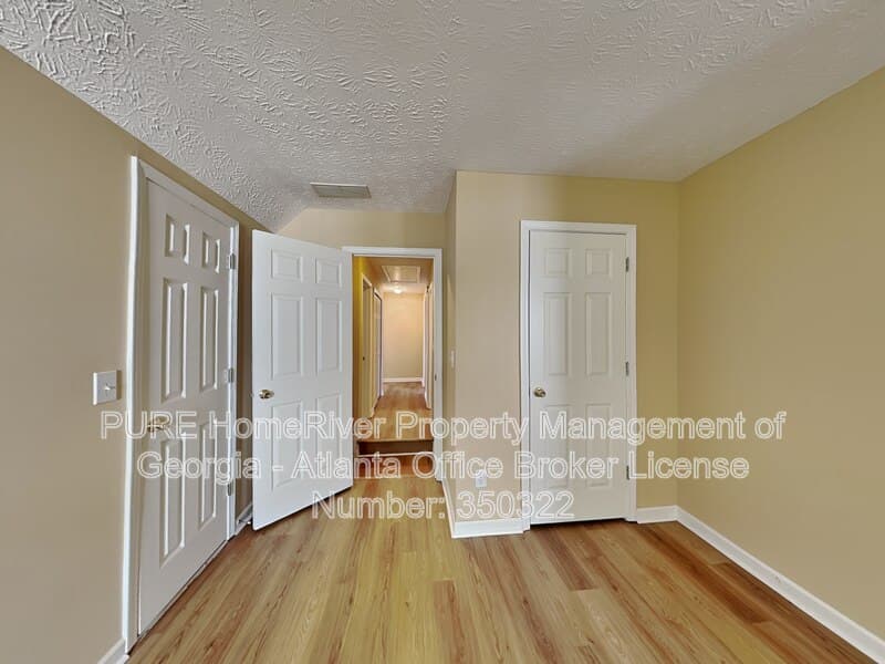 Alpharetta House: 1155 Winthrope Chase Dr