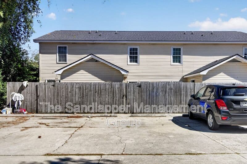 Charleston Townhome: 3 Commercial Row