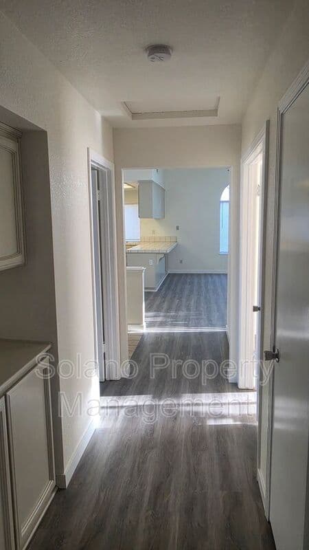 Vacaville House: 376 Marna Dr.