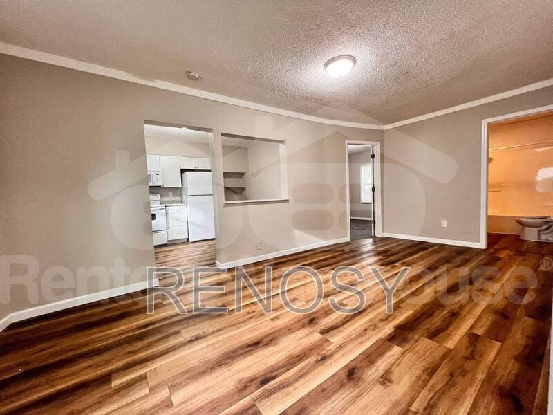 Des Moines House: 612 E Edison
