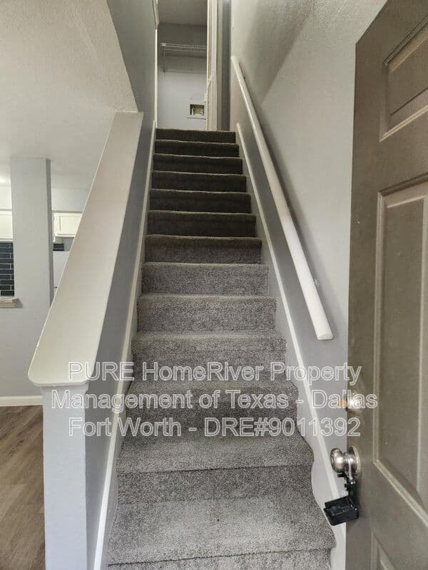 Irving Condo: 4004 W. Pioneer Dr.