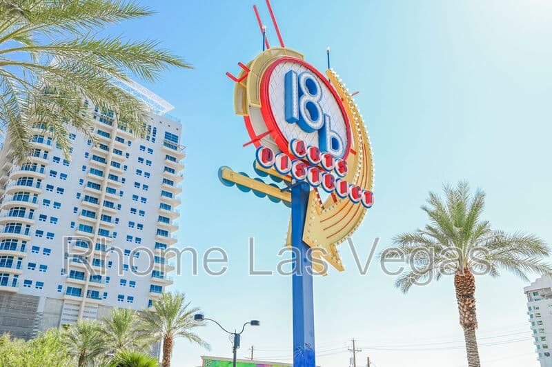 Las Vegas Condo: 353 E Bonneville Ave