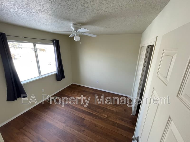 Albuquerque Townhome: 11322 Campo Del Sol Ave NE