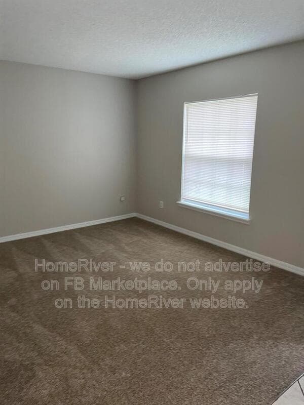 Jacksonville House: 11008 Apple Blossom Trl W