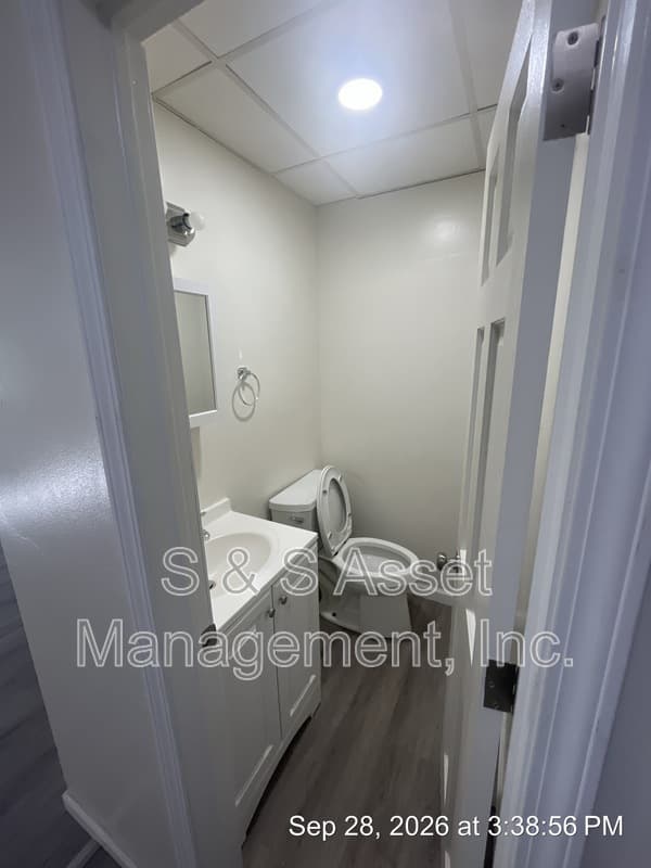 Lansing House: 1516 Vine Street