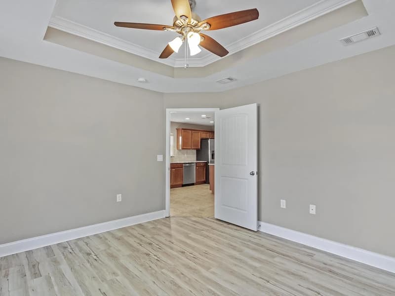 Crestview House: 407 East Field Avenue