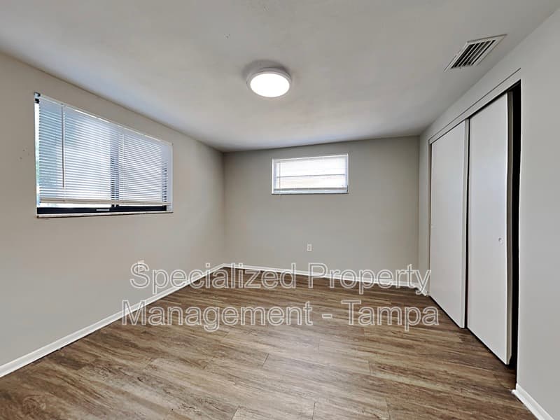 New Port Richey House: 6116 1st Ave