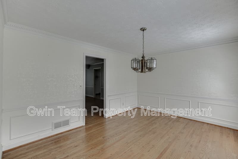 Lawrenceville House: 766 Chesterfield Dr