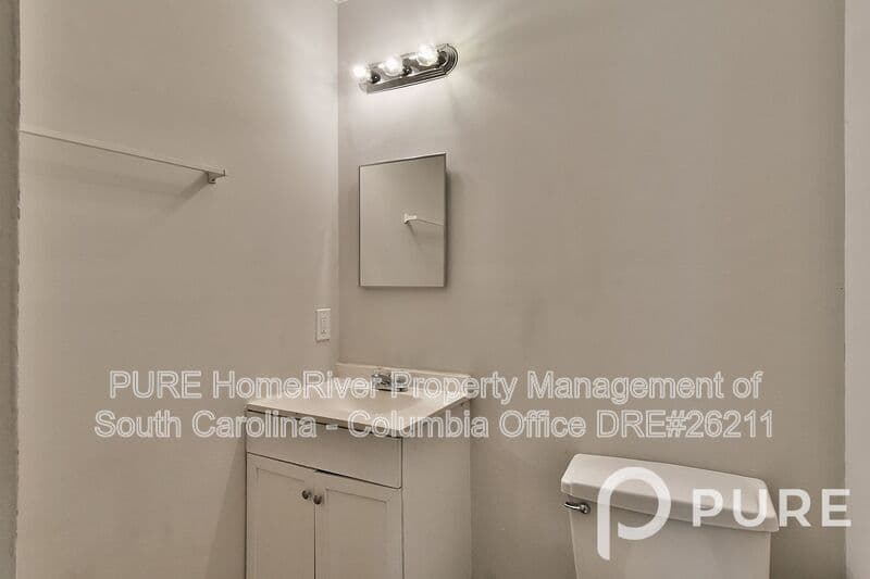 Columbia House: 1017 Rockymount Rd
