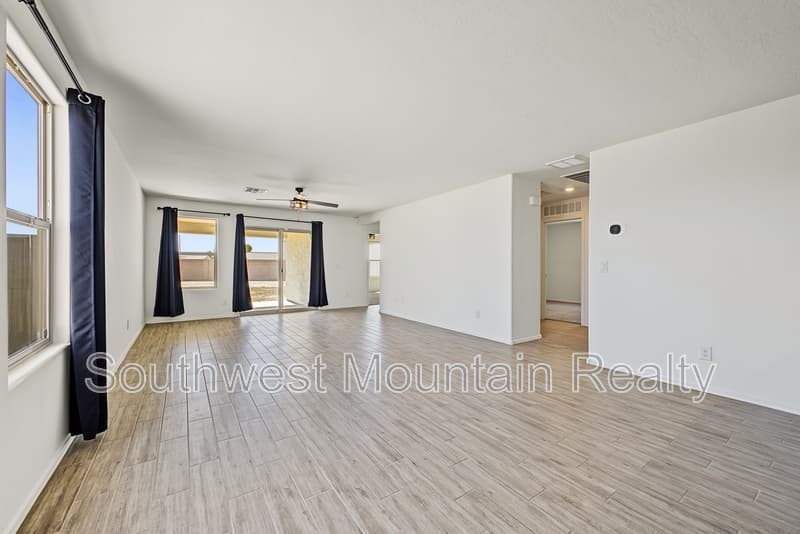Coolidge House: 1333 W Pima Avenue