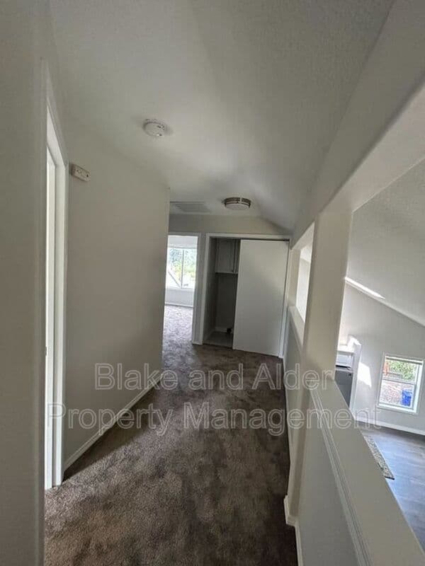 Portland House: 5609 SE 117TH Ave