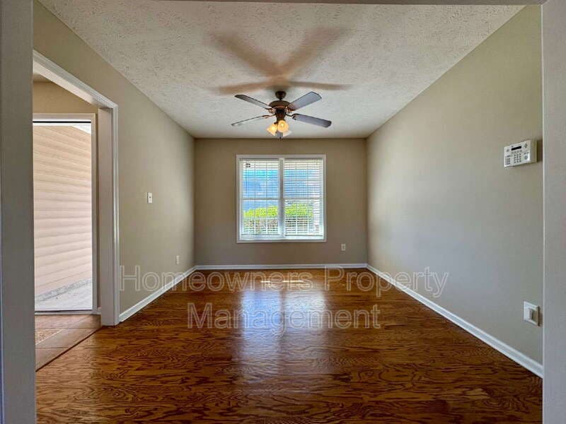 Raeford House: 114 Edisto Ct
