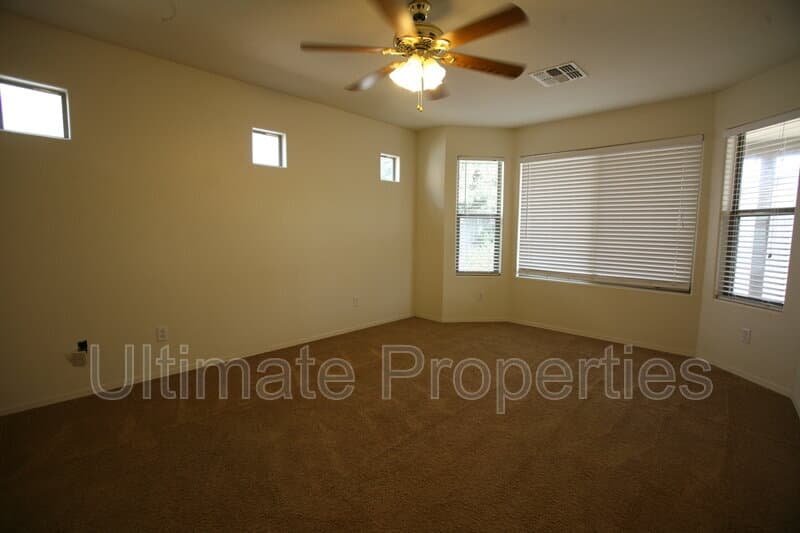 Surprise House: 17476 W Ventura St