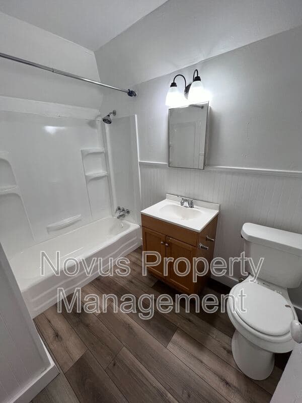 Carrollton Condo: 302 Cedar Street