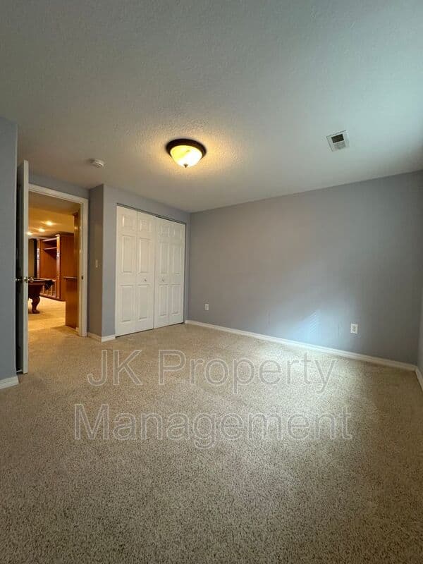 Great Falls House: 1005 34th Ave NE