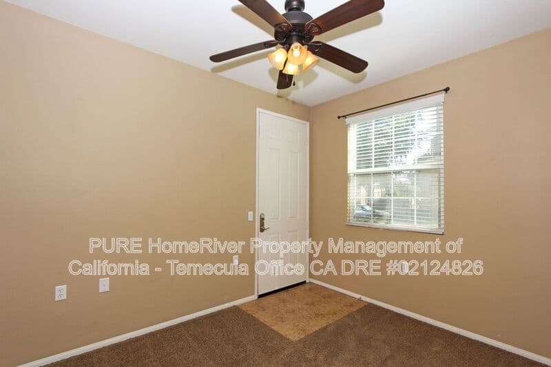 Temecula House: 44916 Honey Locust Dr