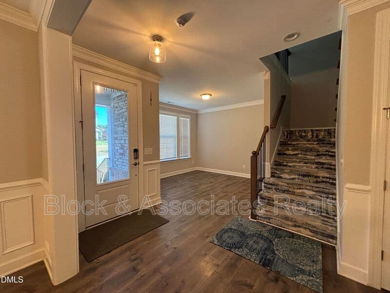 Wake Forest House: 2020 Edens Ridge